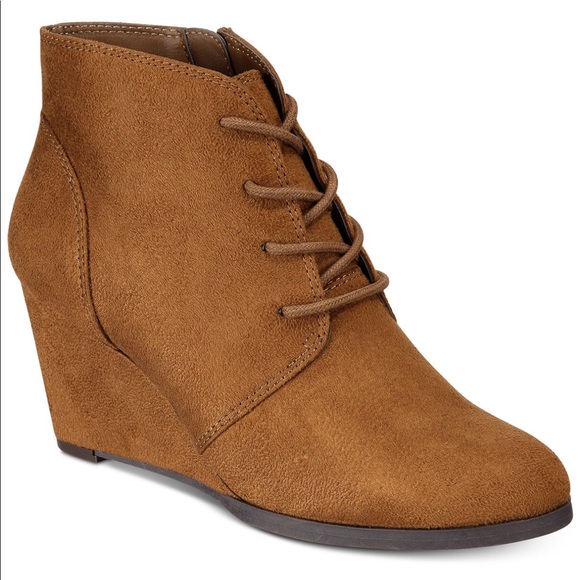 * Sold* American Rag Baylie Wedge Booties - Picture 1 of 4